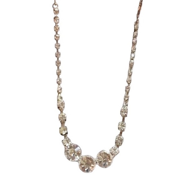 unmarked Jewelry - Dazzling Hollywood Style Clear Rhinestone Silver Tone Fashion Jewelry Necklace